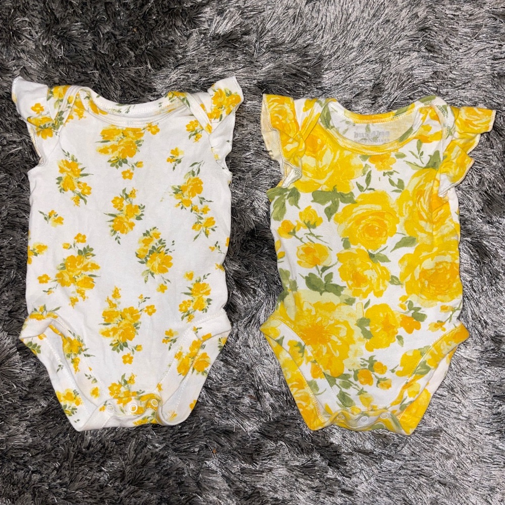 Bundles Baby Place Baby Girls Floral Bodysuit 2-Pack - Yellow/Green/White 0-3M
